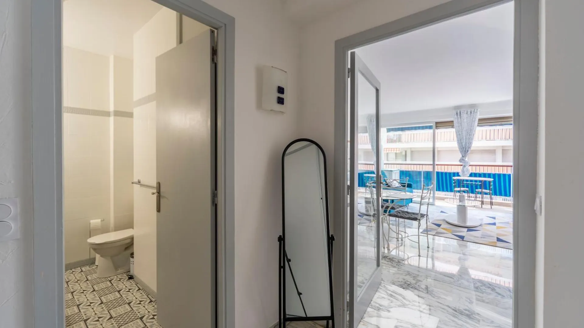 Apartment Grand Studio Centre-Ville Cannes Apercu Mer